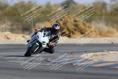 media/Jan-14-2024-SoCal Trackdays (Sun) [[2e55ec21a6]]/Turn 2 (1025am)/